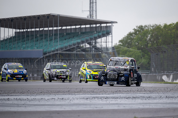 52 CRISIS RACING