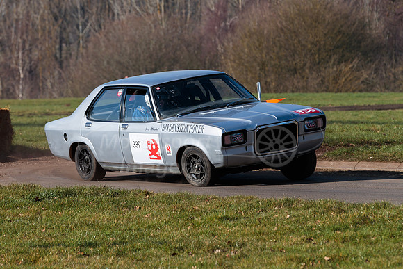 339 Ian Houston - Vauxhall Victor VX490