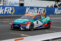 3 Tom CHILTON