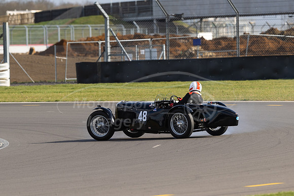 48 Tammo Voigt