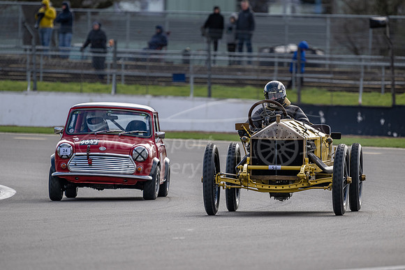 24 Andy Newbound - Morris Mini, 50 James Baxter -OAKLAND Romano Special