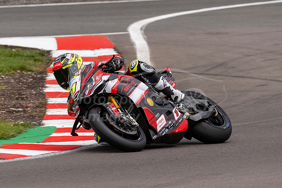 1 1 Kyle RYDE