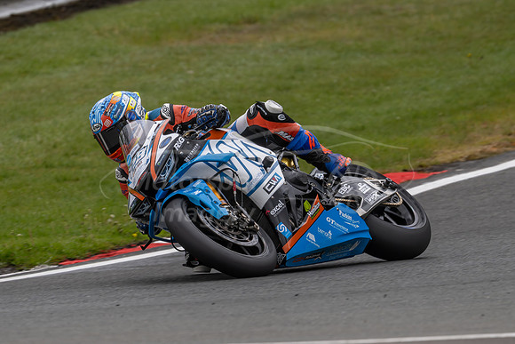 23 Luke HEDGER