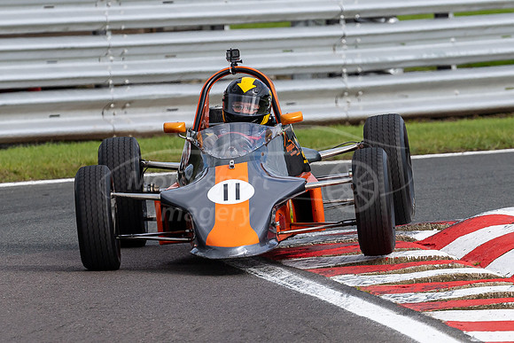 11 Stuart Jones Reynard SF84