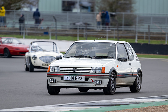 54 Michael Grant Peterkin,  PEUGEOT 205