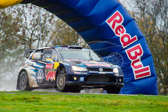 Andreas Mikkelsen- Dia Floene