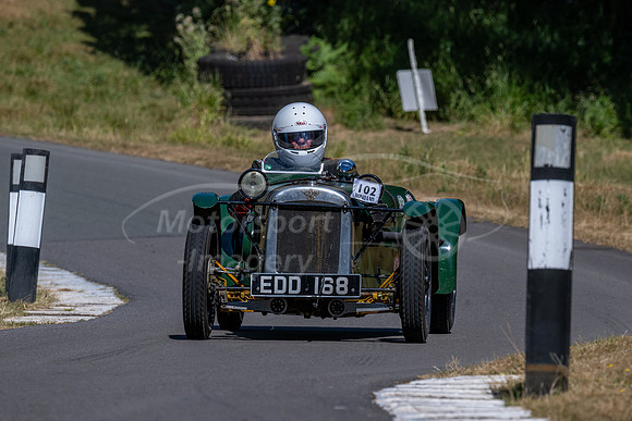 102 Graham BECKETT