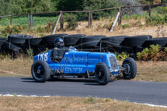 188 Robin HARCOURT-SMITH