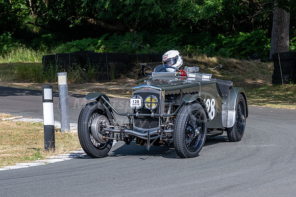 128 Theodore HUNT