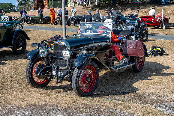 44 Dr James PALMER