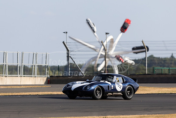 192 Julian Thomas/Andy Wolfe