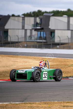 32 Ray Mallock