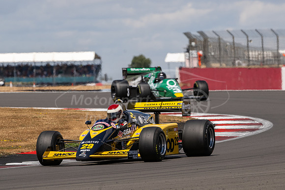 29 Max Girardo