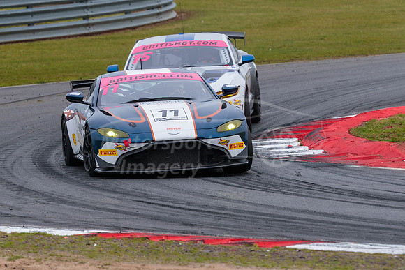 11  Beechdean AMR - Aston Martin V8 Vantage GT4  Kelvin Fletcher