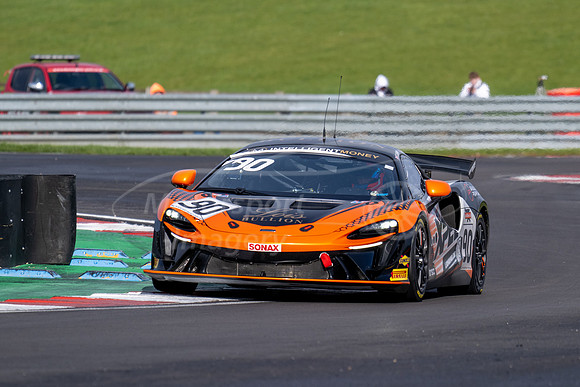Jack Brown and Charles Clarke, McLaren Artura, Optimum Motorspor