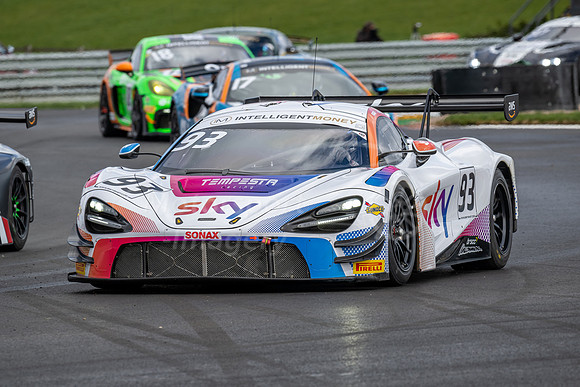 Kevin Tse and Chris Froggatt, McLaren 720S, Sky Tempesta Racing