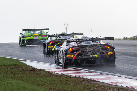 The two Barwell Lamborghini's chase down the GT3 Merc edes AMG o
