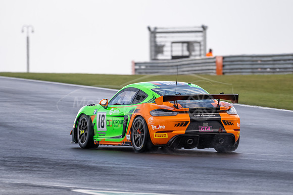 The young guns,  Zac Meakin and Dan Vaughan, Porsche 718 Cayman