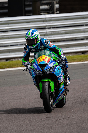 21 Daniel Brooks Kawasaki,