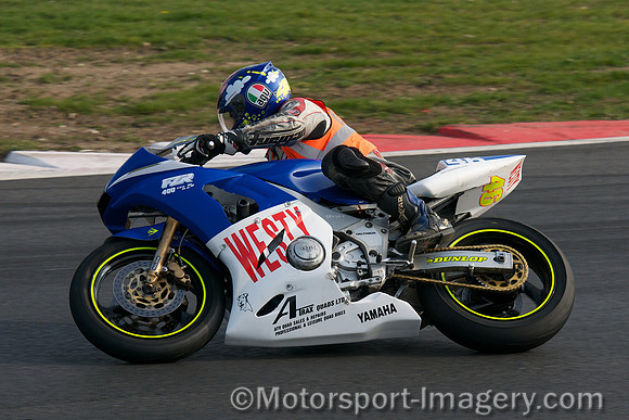 Chris Westwood, Yamaha FZR400