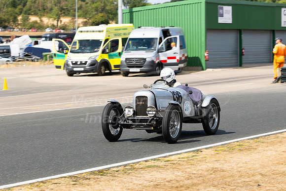 36 Rebecca SMITH