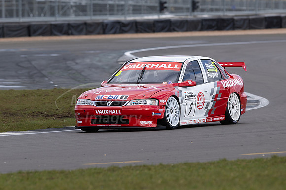 5 Jason HUGHES