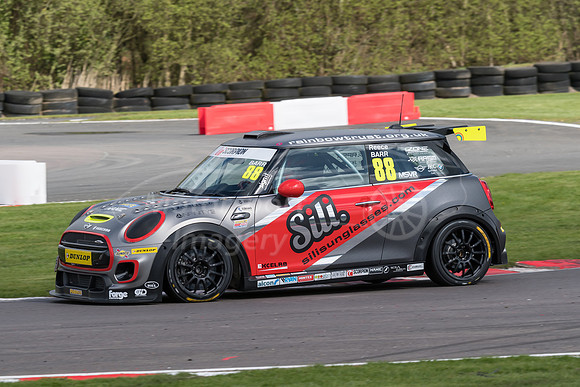 88  Reece Barr