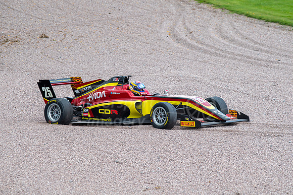 25  Nico Varrone