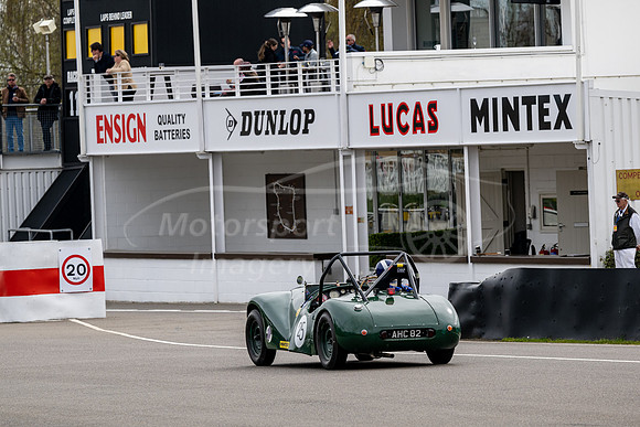 25 Ewen Sergison