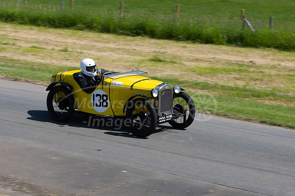 138 Alan Bee