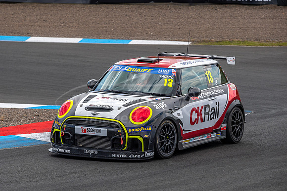 13 Ryan Faulconbridge