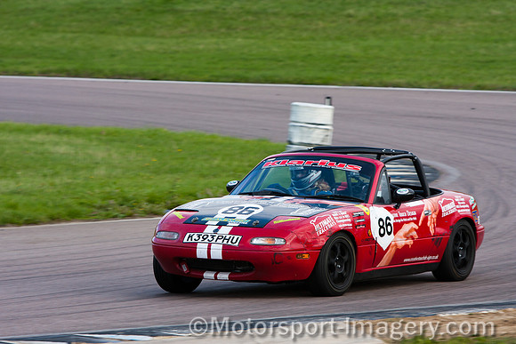 Creative Touch Design Sponsored MX5 at Rockingham