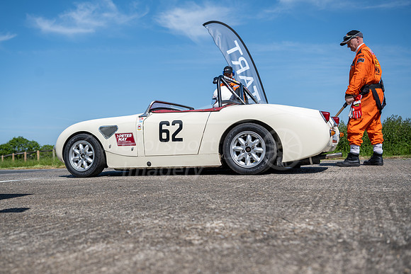 62 Claire Giles