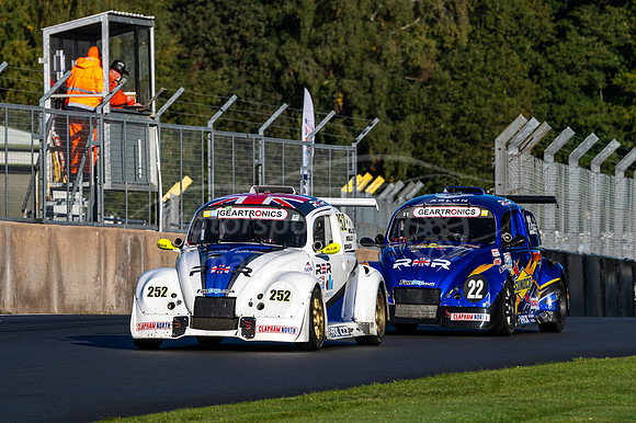 252 Jason BAKER / Will BLACKWELL-CHAMBERS / James REILLY,