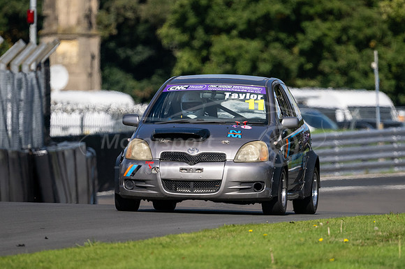 11 Errol TAYLOR