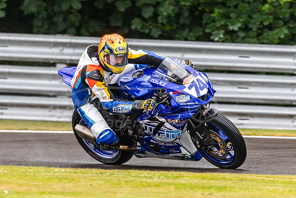 74  Jamie van SIKKELERUS Yamaha - MPM Routz Racing