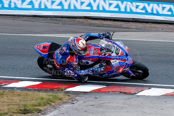 25 Josh BROOKES