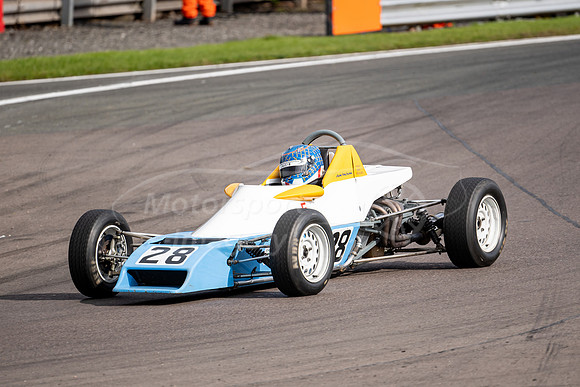 28 Alan Fincham Van Diemen RF80