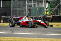 29 Mika Abrahams