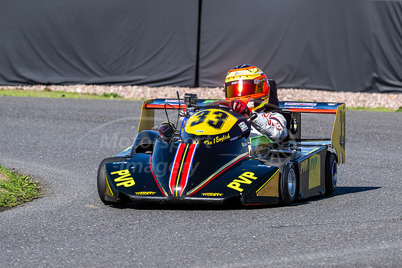 33 David Ayre