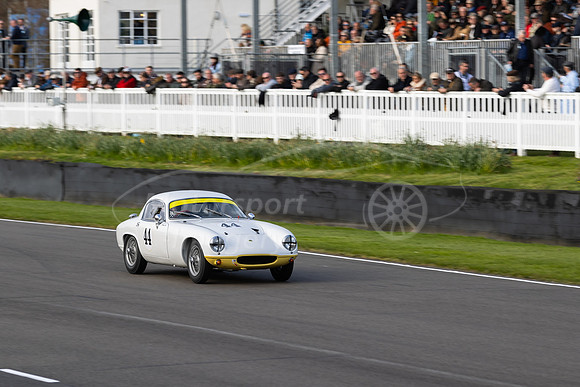 44 Robin Ellis