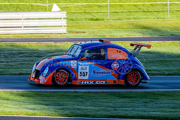 557 John WHITEHOUSE   / Marcus CLUTTON / Steve RUSTON