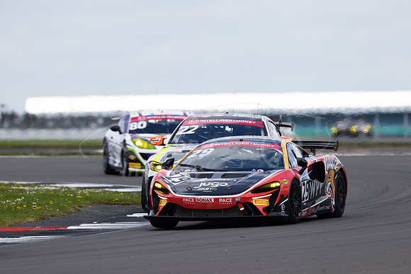 29 Ian Gough / Tom Wrigley