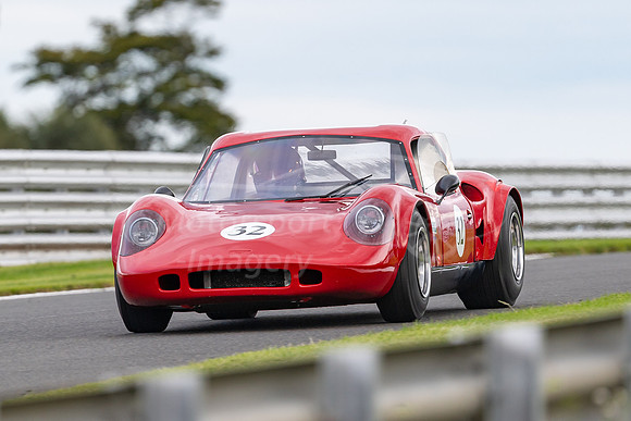 32 Charlie Allison Chevron B8