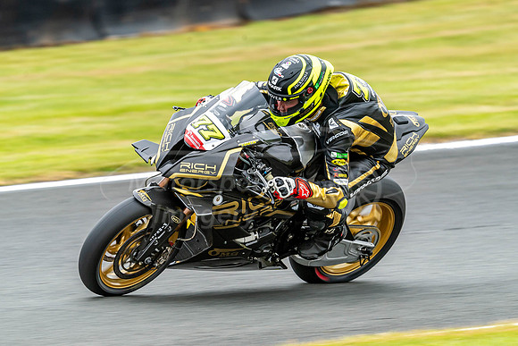 77 Kyle RYDE   BMW - RICH Energy OMG Racing BMW