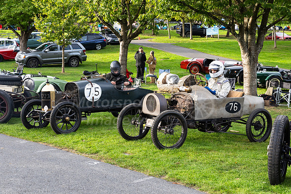 75 John DEVEUVE, 76 Christopher FIGG