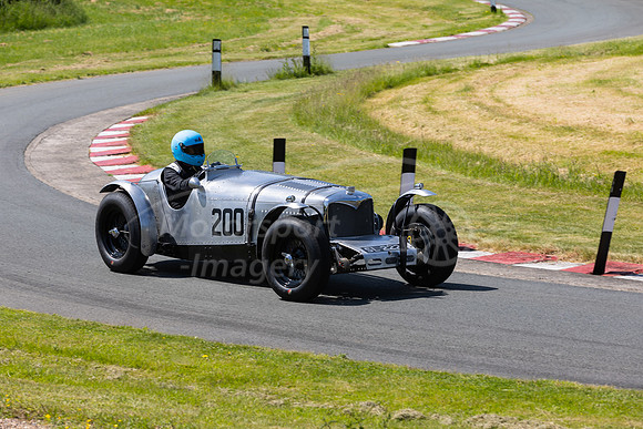 200 Durward Lawson