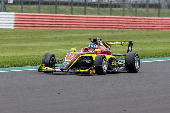 18 Ayrton SIMMONS