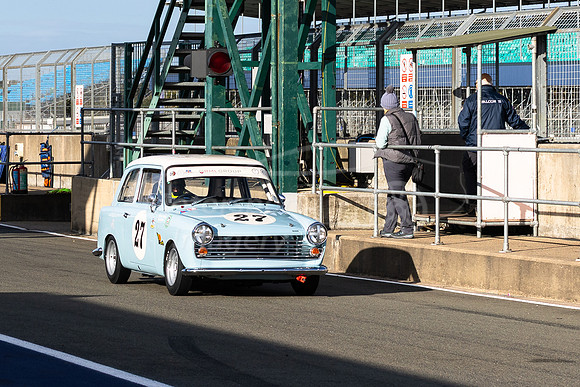 27 Richard Postins / Mat Jackson