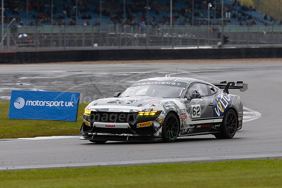62 Will Moore / Matt Nicoll-Jones